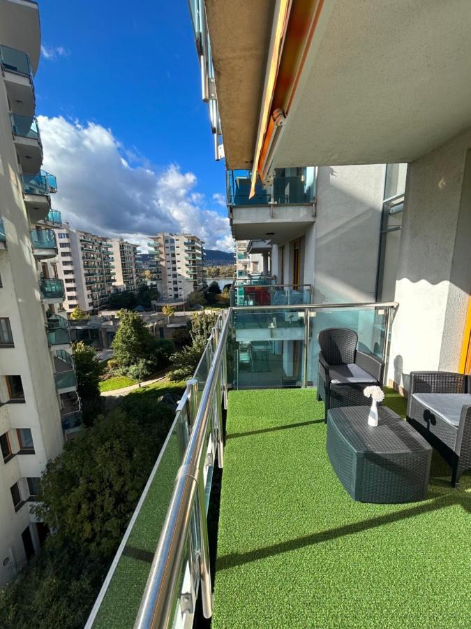 Marina Bay Apartman Budapest Exteriör bild